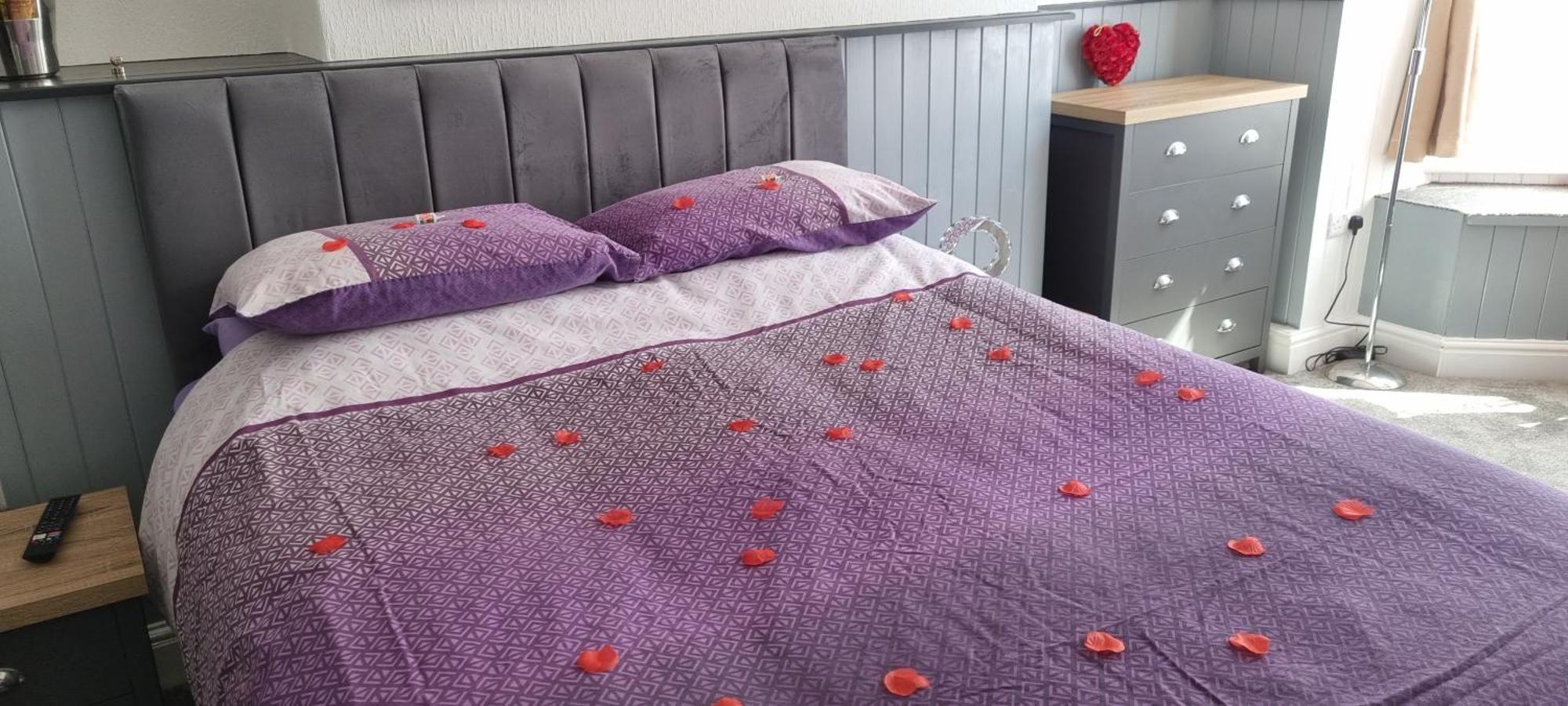 By Maes Y Mor Town Centre Guest house Aberystwyth